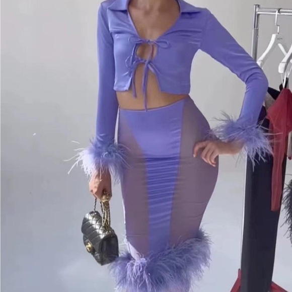 Purple Feathered Two-Piece Set sz Large - Picture 4 of 14